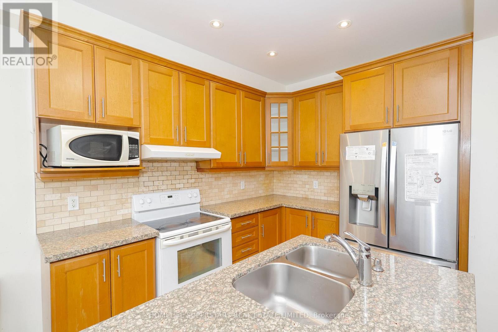 7 White Ash Road, Thorold, Ontario  L2V 5G5 - Photo 11 - X12582302