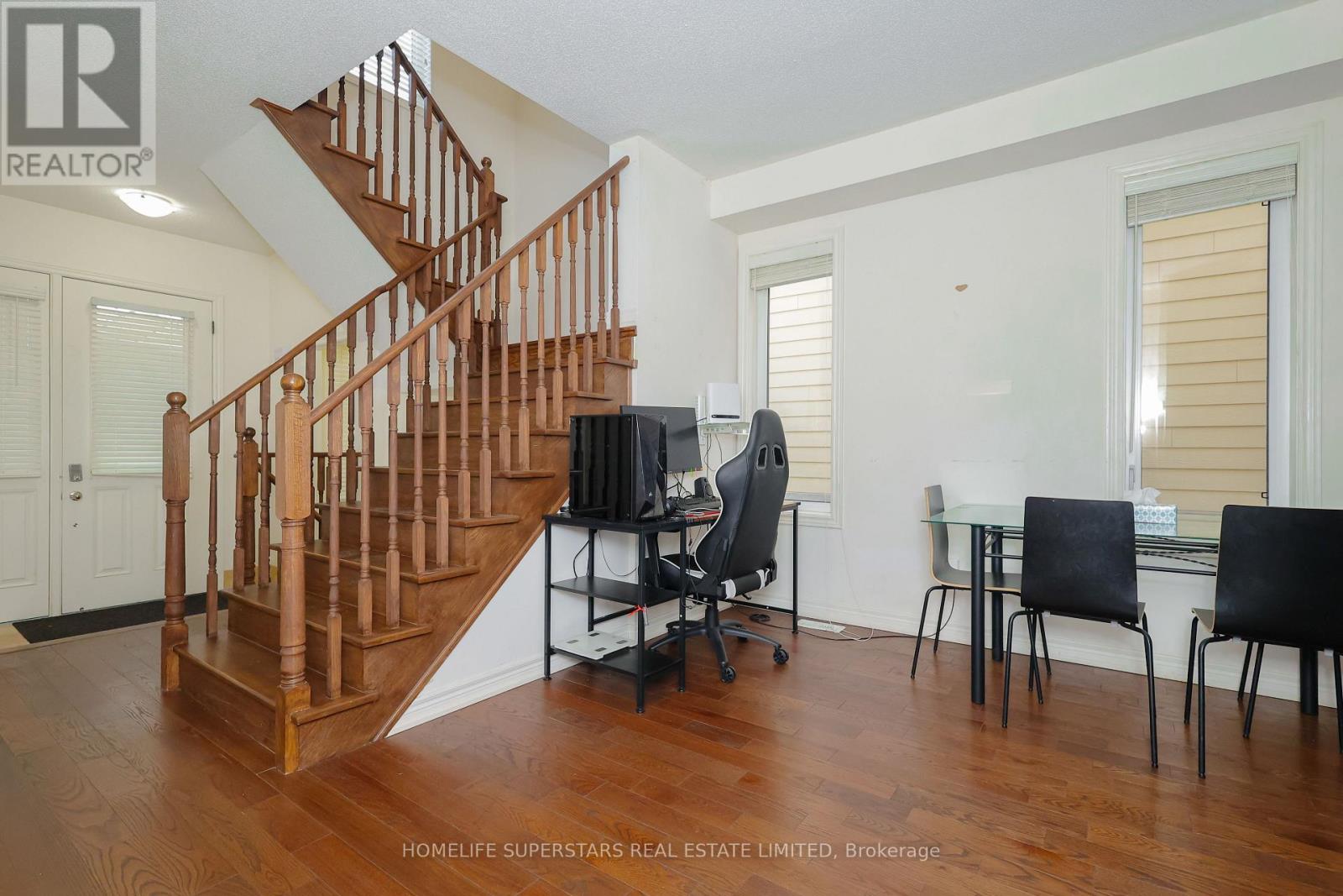 7 White Ash Road, Thorold, Ontario  L2V 5G5 - Photo 5 - X12582302