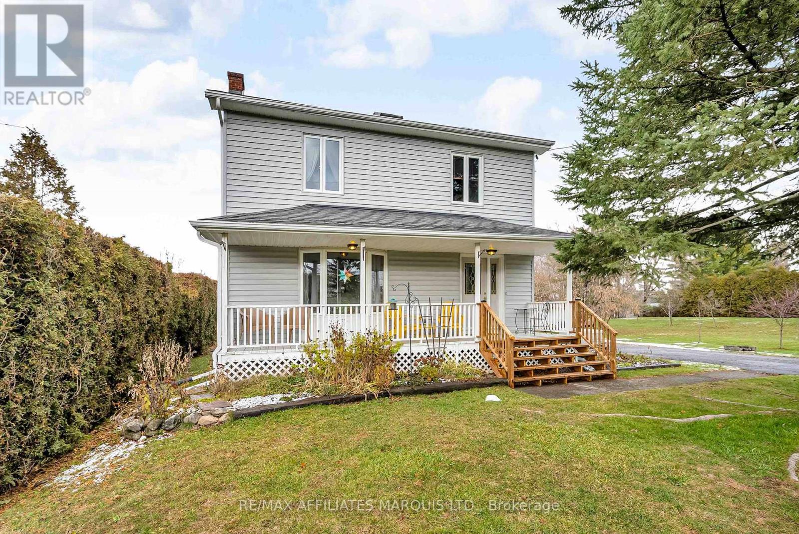 17439 County Rd 18 Road E, South Stormont, Ontario  K0C 2A0 - Photo 2 - X12582374