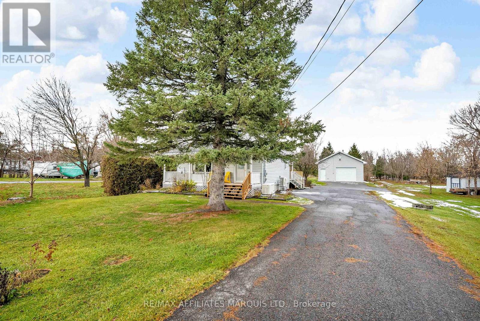 17439 County Rd 18 Road E, South Stormont, Ontario  K0C 2A0 - Photo 38 - X12582374
