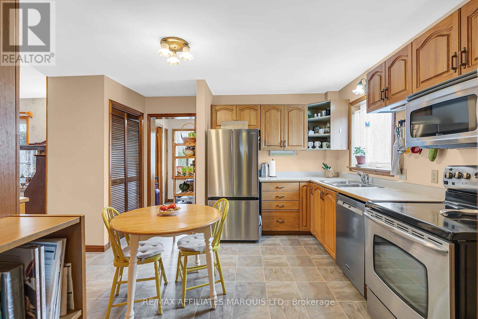 17439 County Rd 18 Road E, South Stormont, Ontario  K0C 2A0 - Photo 8 - X12582374