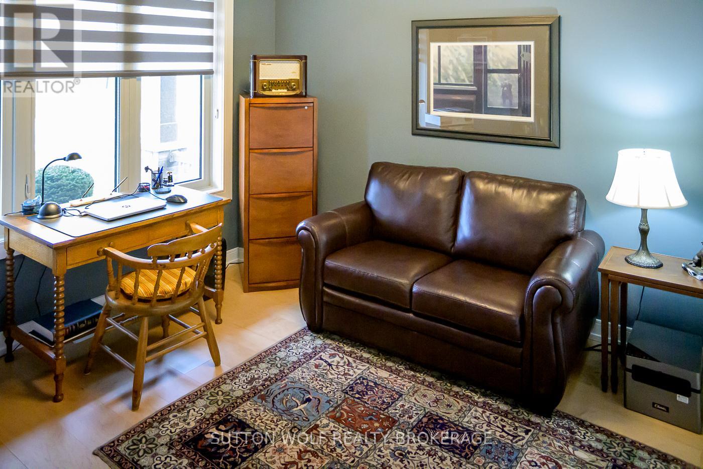 14 Elwood Street, Strathroy-Caradoc, Ontario N7G 0G5 - Photo 15 - X12465794