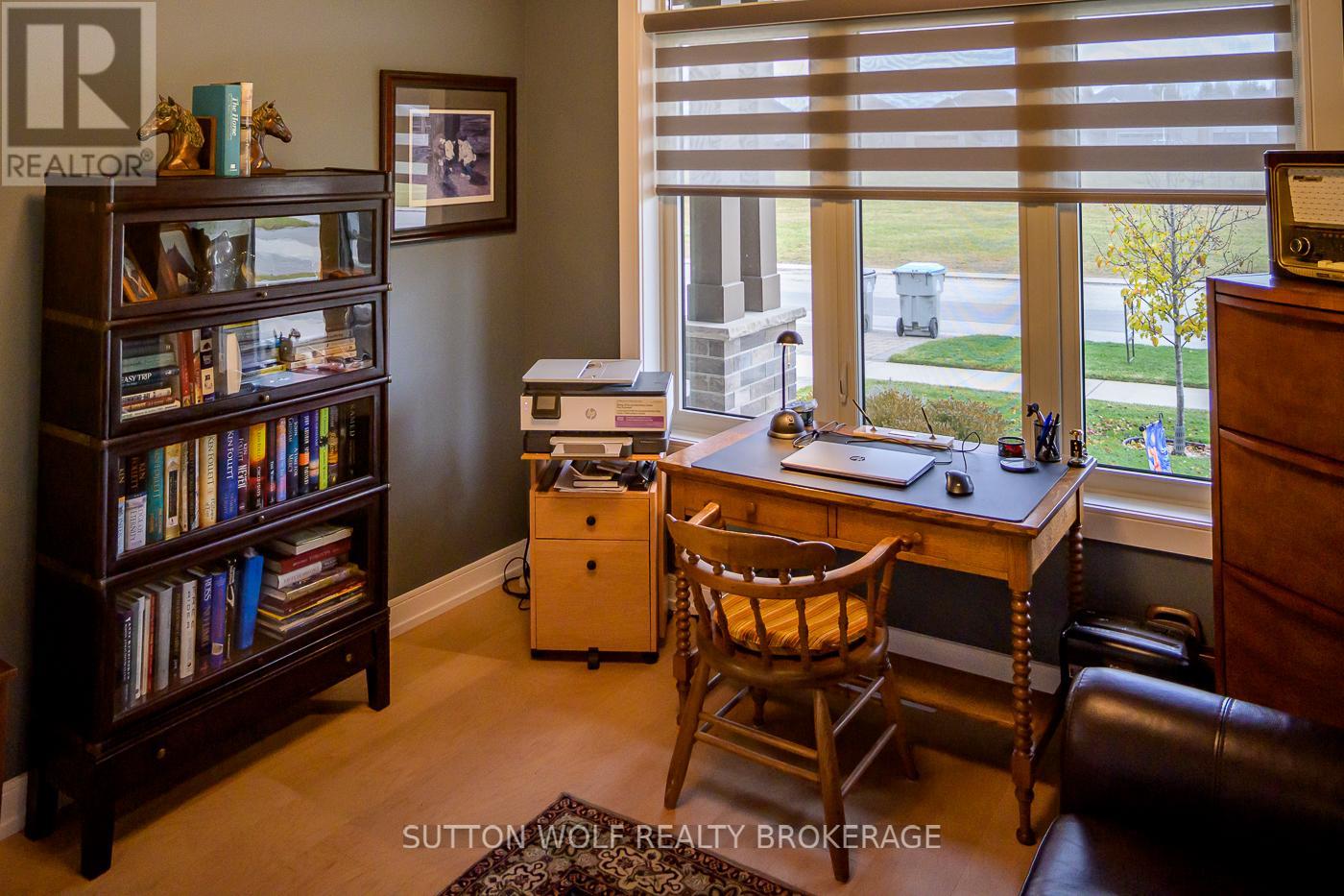 14 Elwood Street, Strathroy-Caradoc, Ontario N7G 0G5 - Photo 16 - X12465794