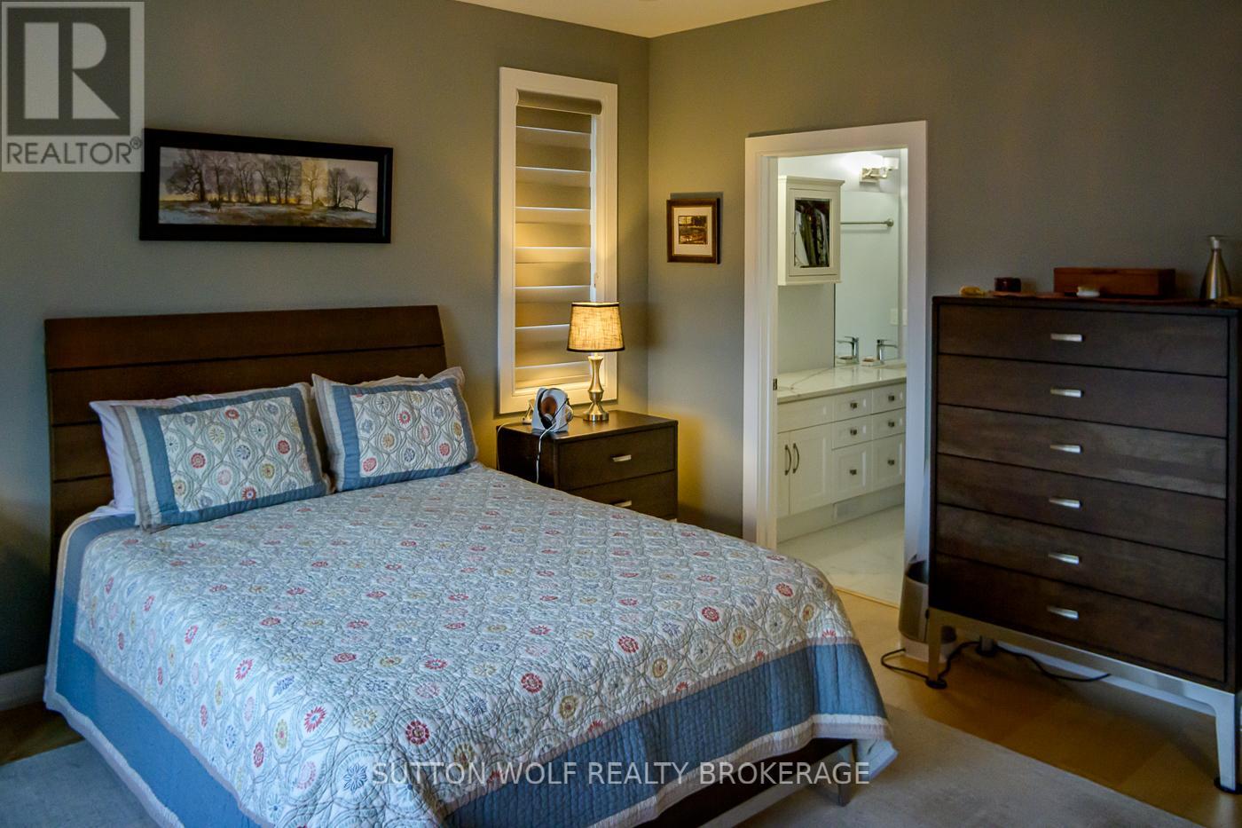 14 Elwood Street, Strathroy-Caradoc, Ontario N7G 0G5 - Photo 14 - X12465794