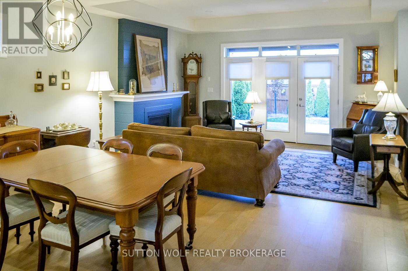 14 Elwood Street, Strathroy-Caradoc, Ontario N7G 0G5 - Photo 9 - X12465794