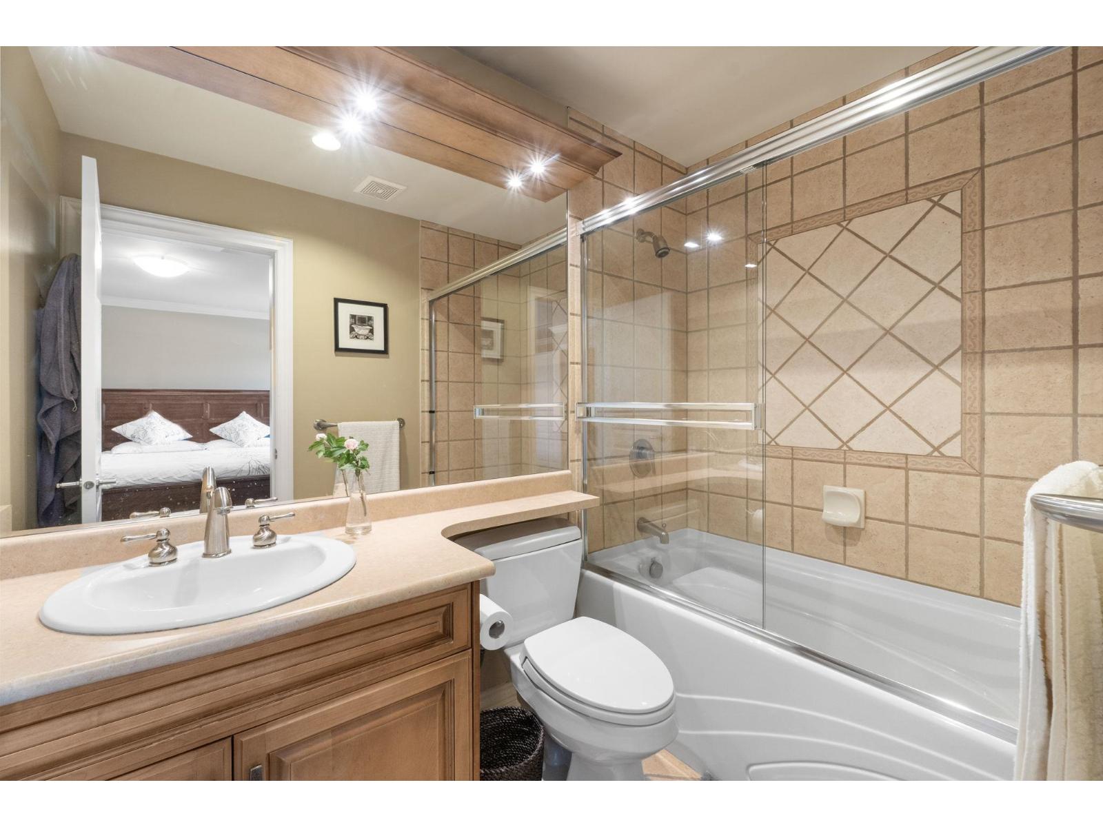 3918 156b Street, Surrey, British Columbia  V3Z 0K8 - Photo 32 - R3070605