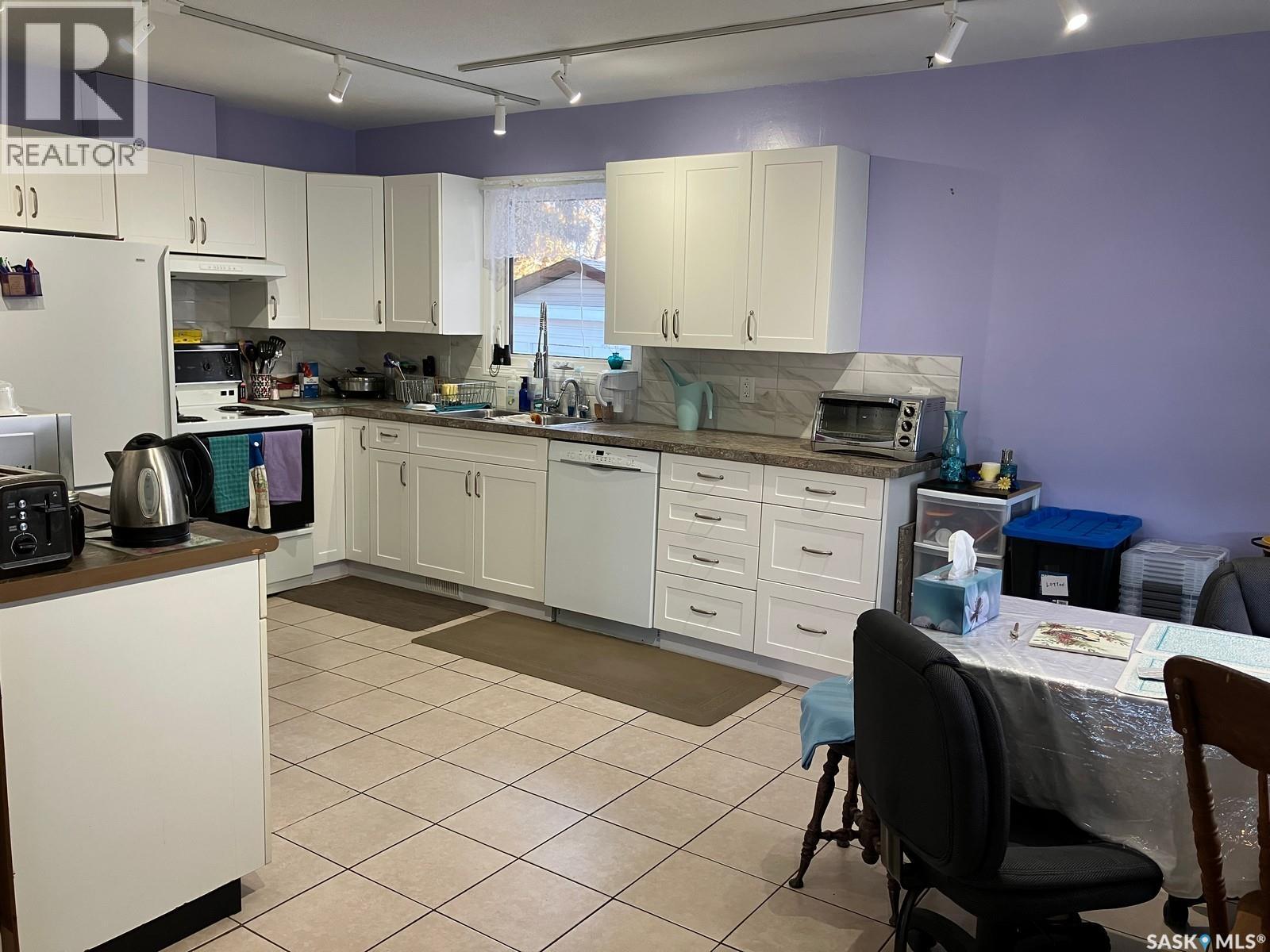 311 1st Street W, Nipawin, Saskatchewan  S0E 1E0 - Photo 6 - SK022016