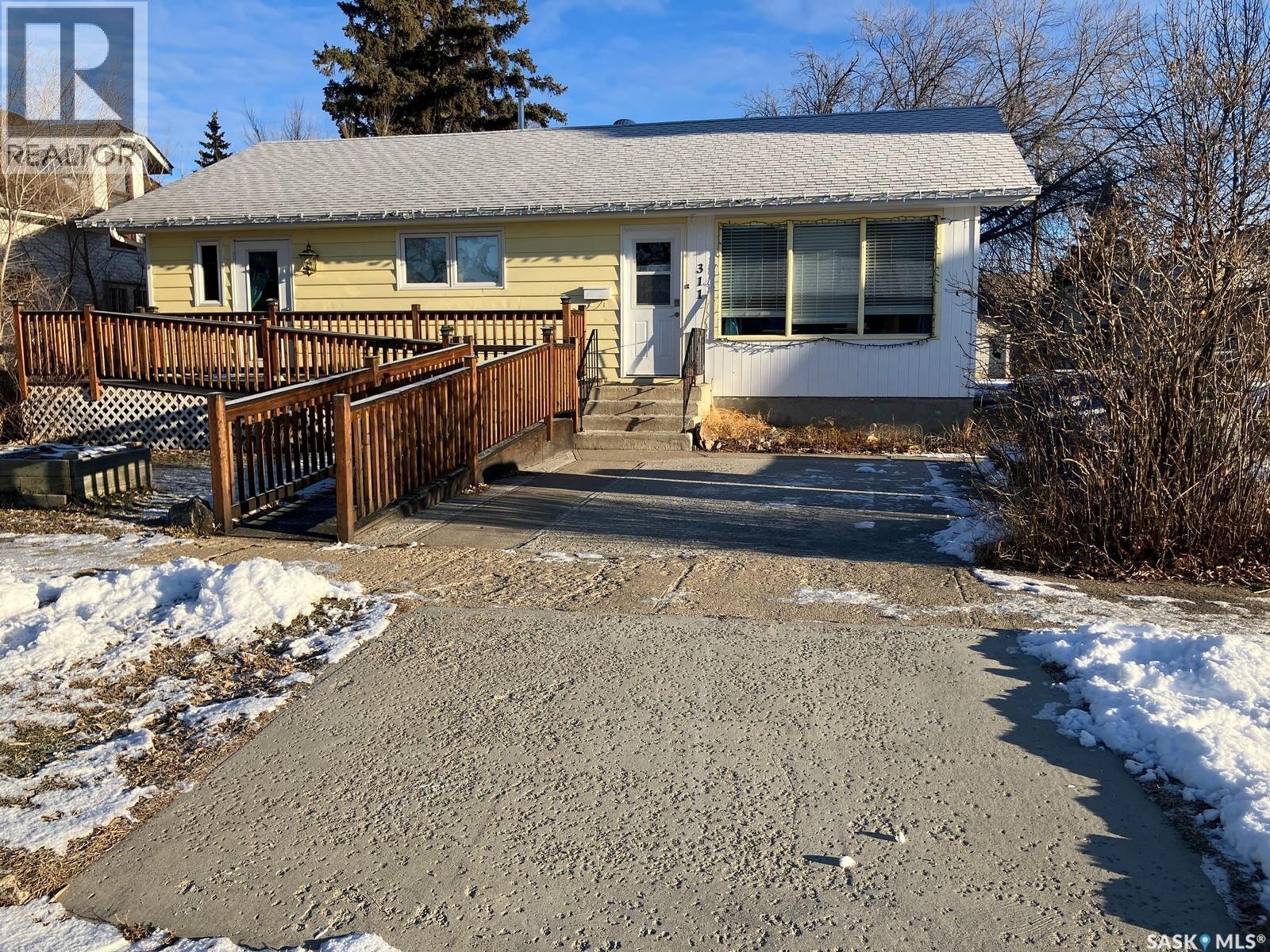 311 1st STREET W, Nipawin, Saskatchewan