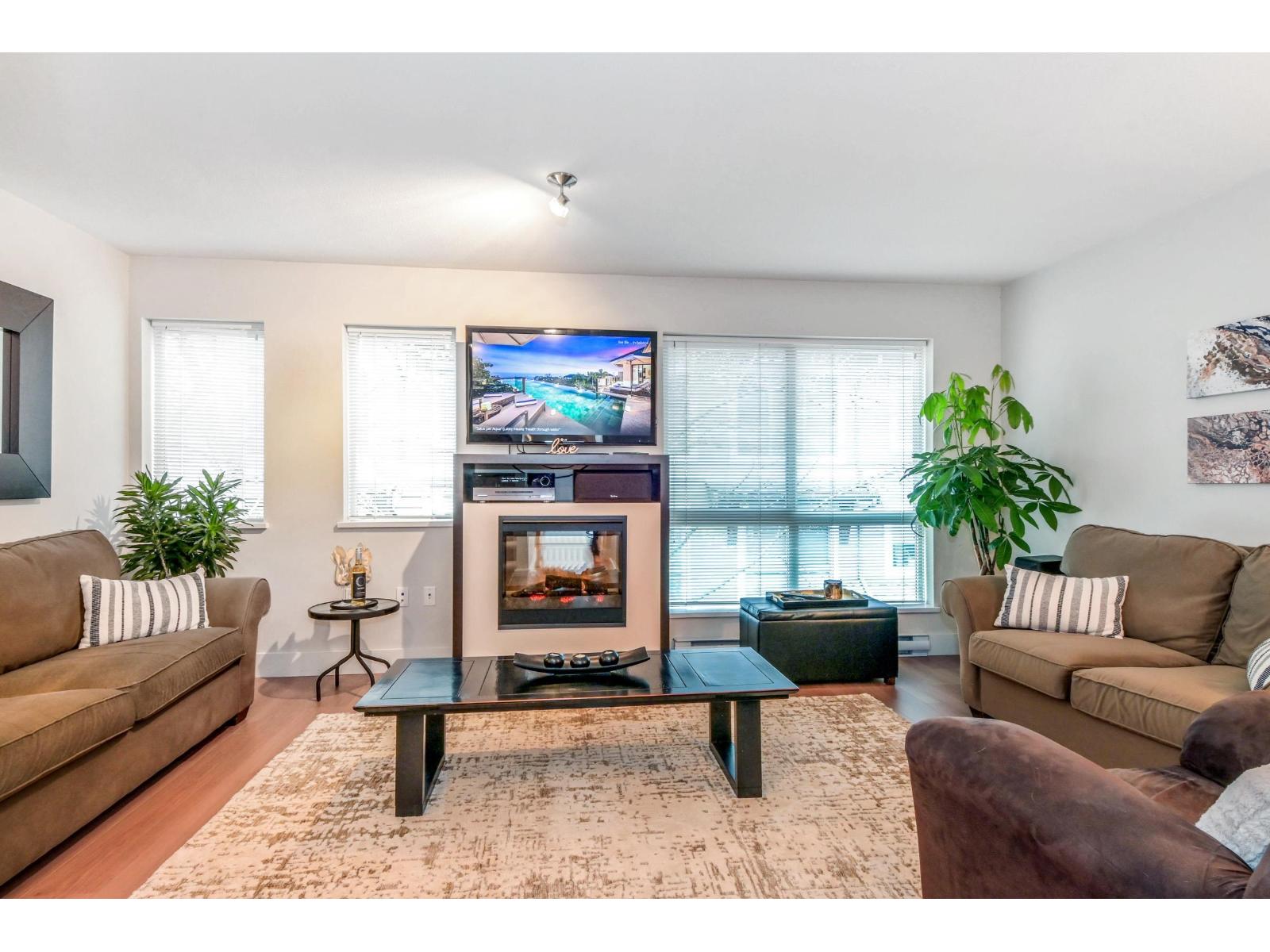 72 6671 121 Street, Surrey, British Columbia  V3W 1T9 - Photo 1 - R3062703