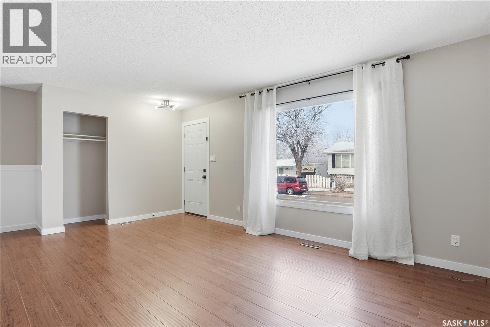 433 K Avenue N, Saskatoon, Saskatchewan  S7L 2M5 - Photo 5 - SK024820