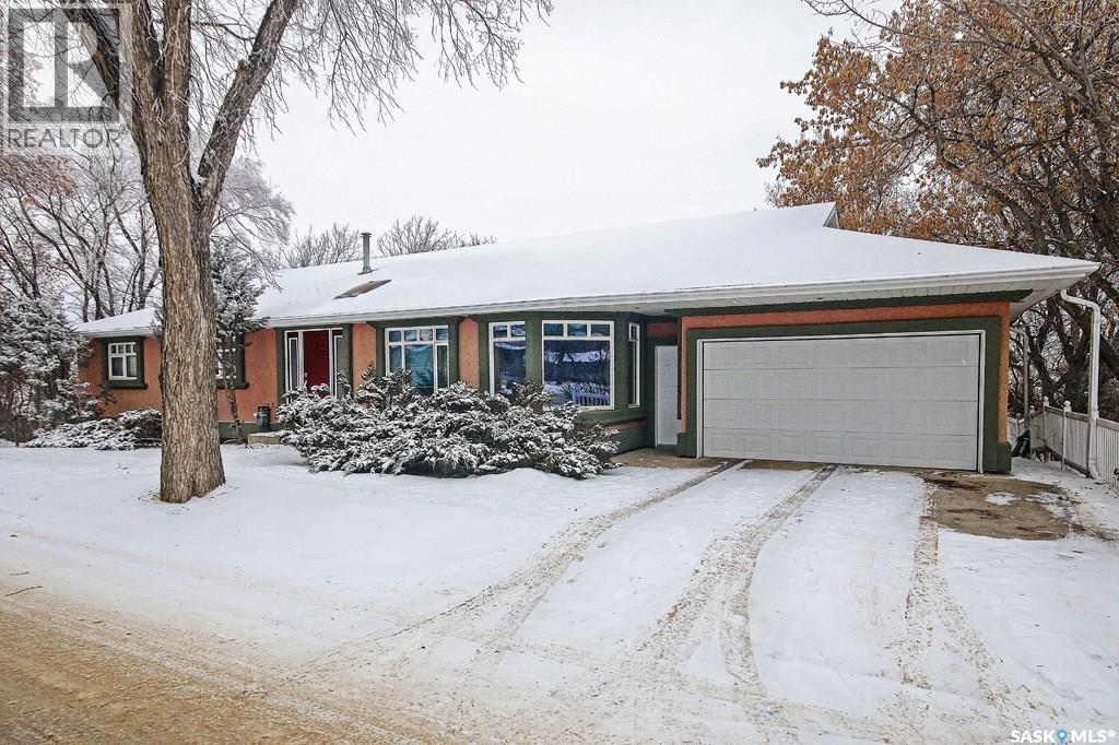 1809 Third Street, Estevan, Saskatchewan  S4A 0T1 - Photo 2 - SK024811