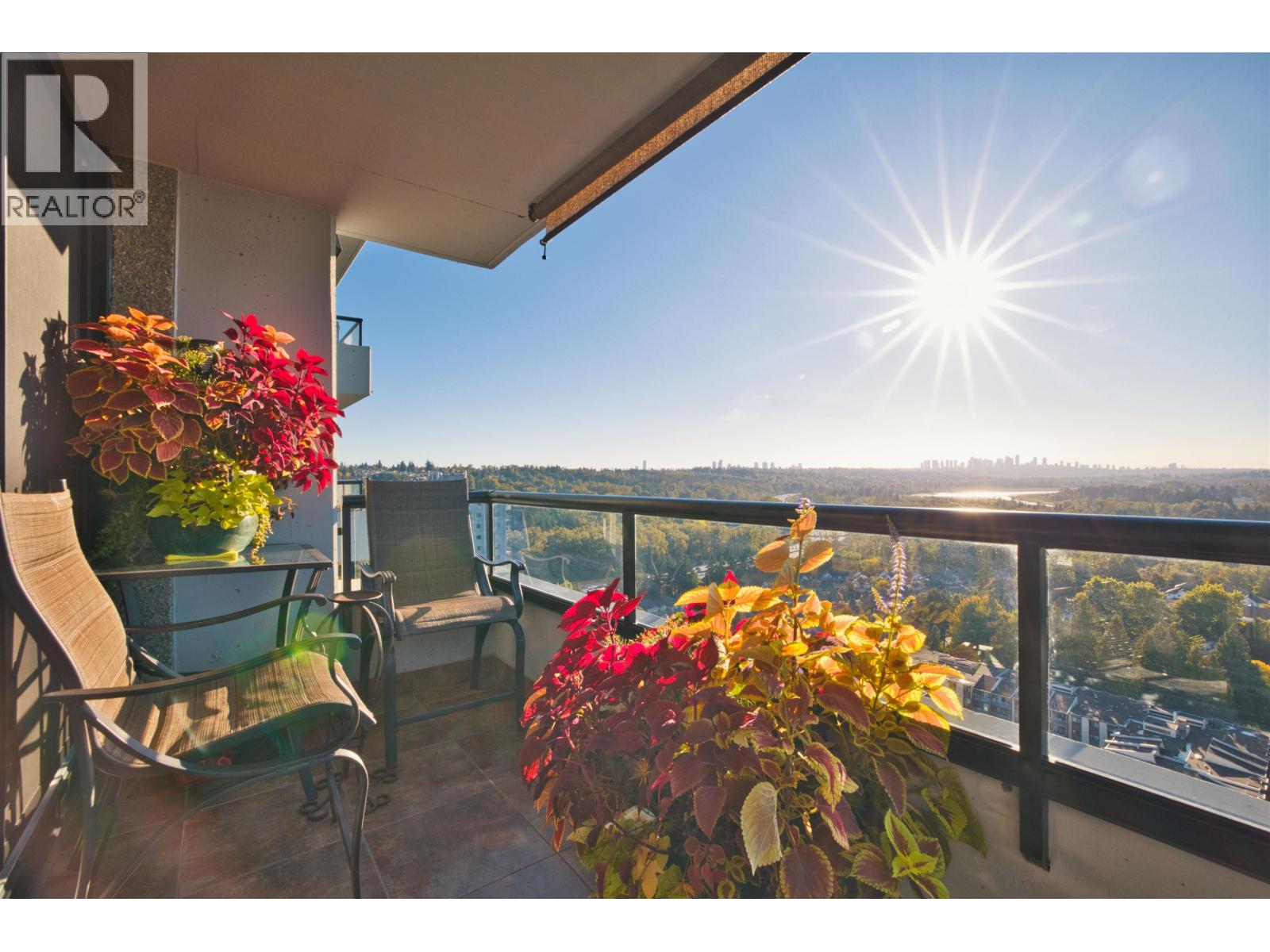 2203 3980 Carrigan Court, Burnaby, British Columbia  V3N 4S6 - Photo 24 - R3070464