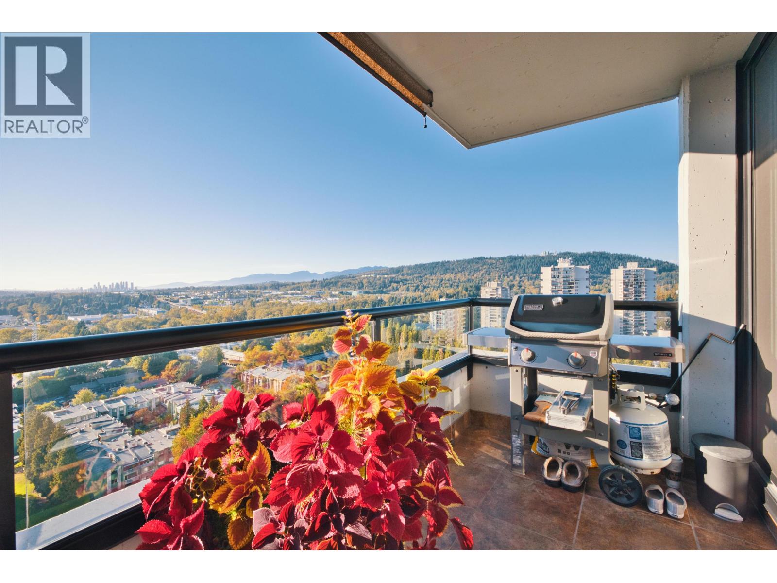 2203 3980 Carrigan Court, Burnaby, British Columbia  V3N 4S6 - Photo 25 - R3070464