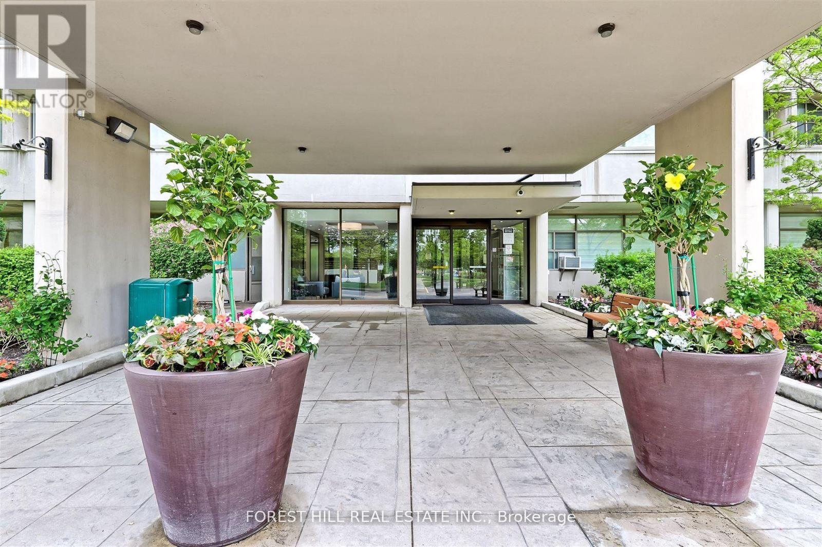 1701 - 725 Don Mills Road, Toronto, Ontario M3C 1S8 - Photo 2 - C12582368