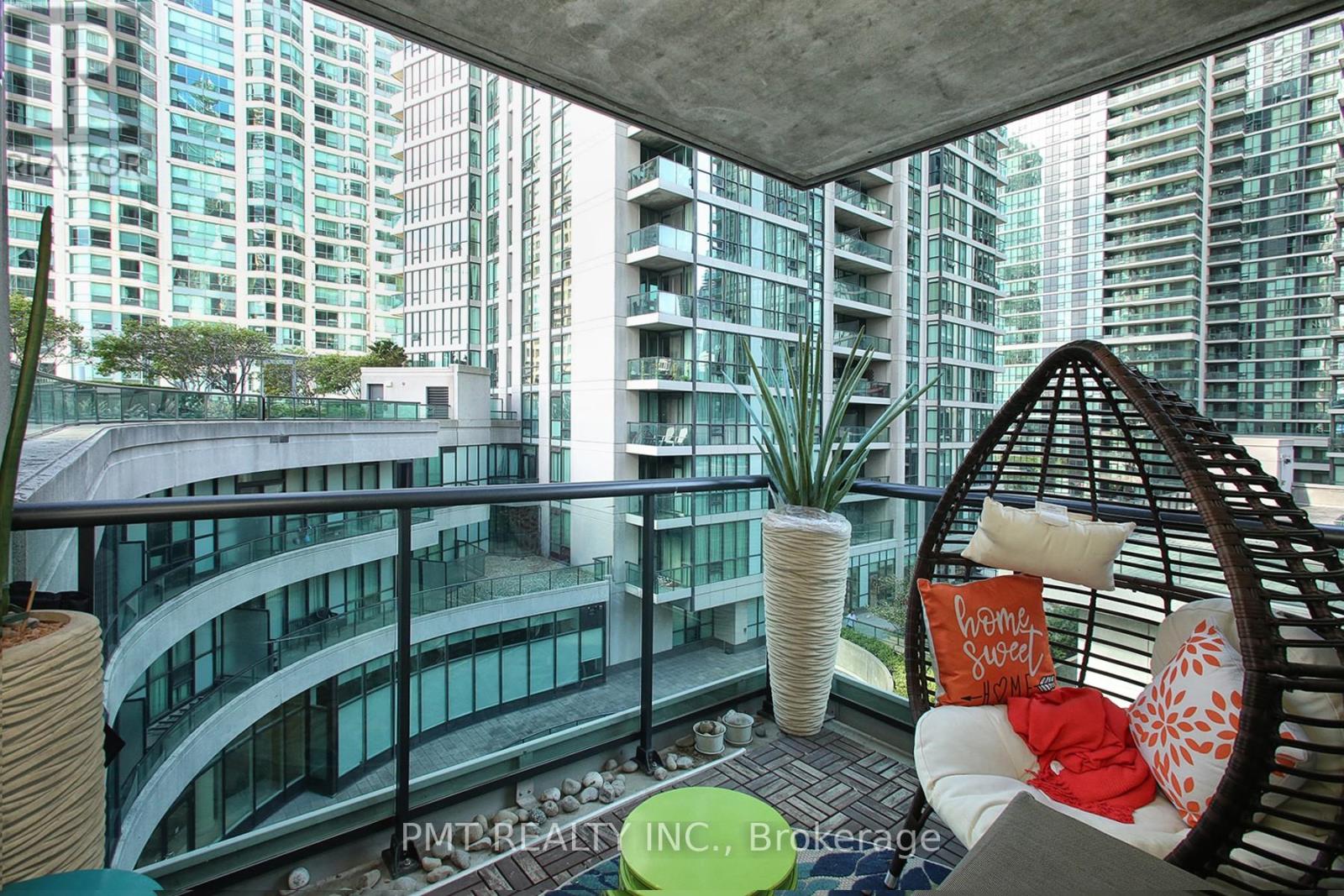 511 - 16 Yonge Street, Toronto, Ontario  M5E 2A1 - Photo 14 - C12582390