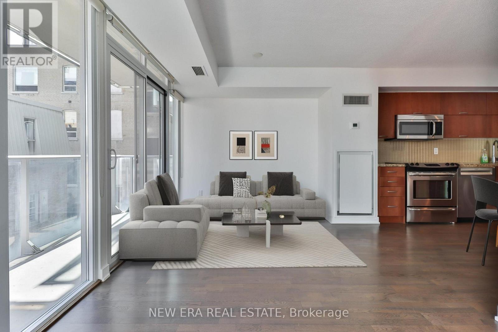 411 - 126 Simcoe Street, Toronto, Ontario  M5H 4E6 - Photo 5 - C12582410