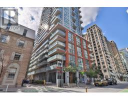 411 - 126 SIMCOE STREET, Toronto, Ontario