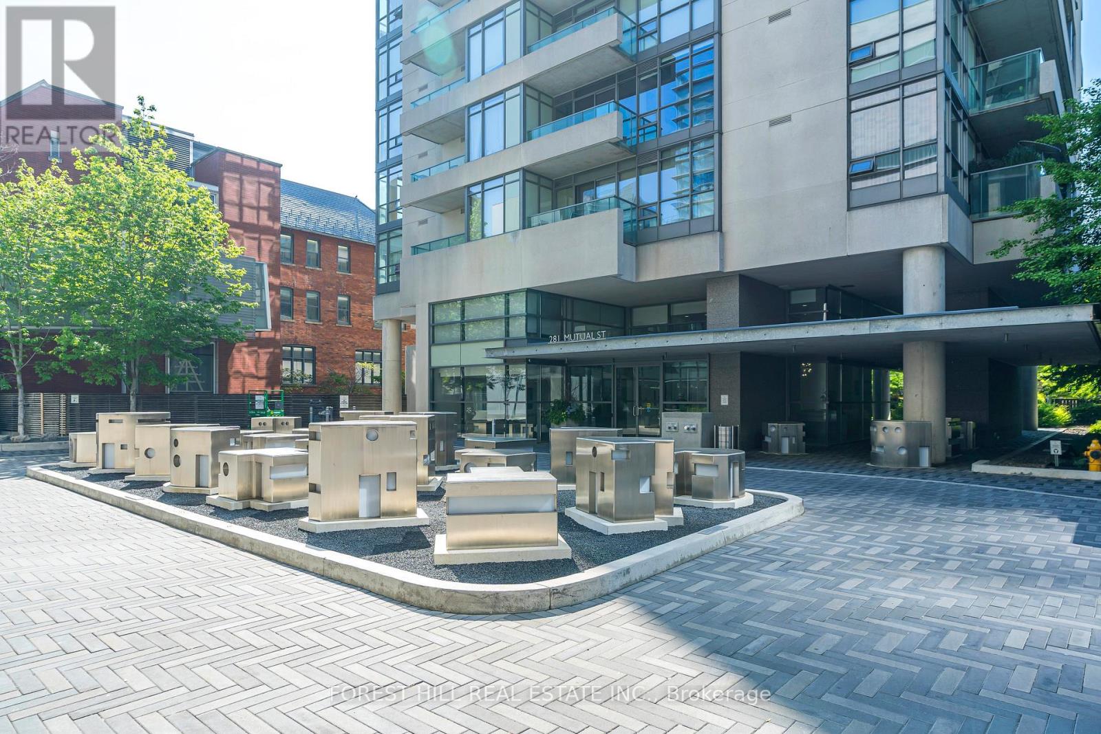 605 - 281 Mutual Street, Toronto, Ontario M4Y 3C4 - Photo 3 - C12582454