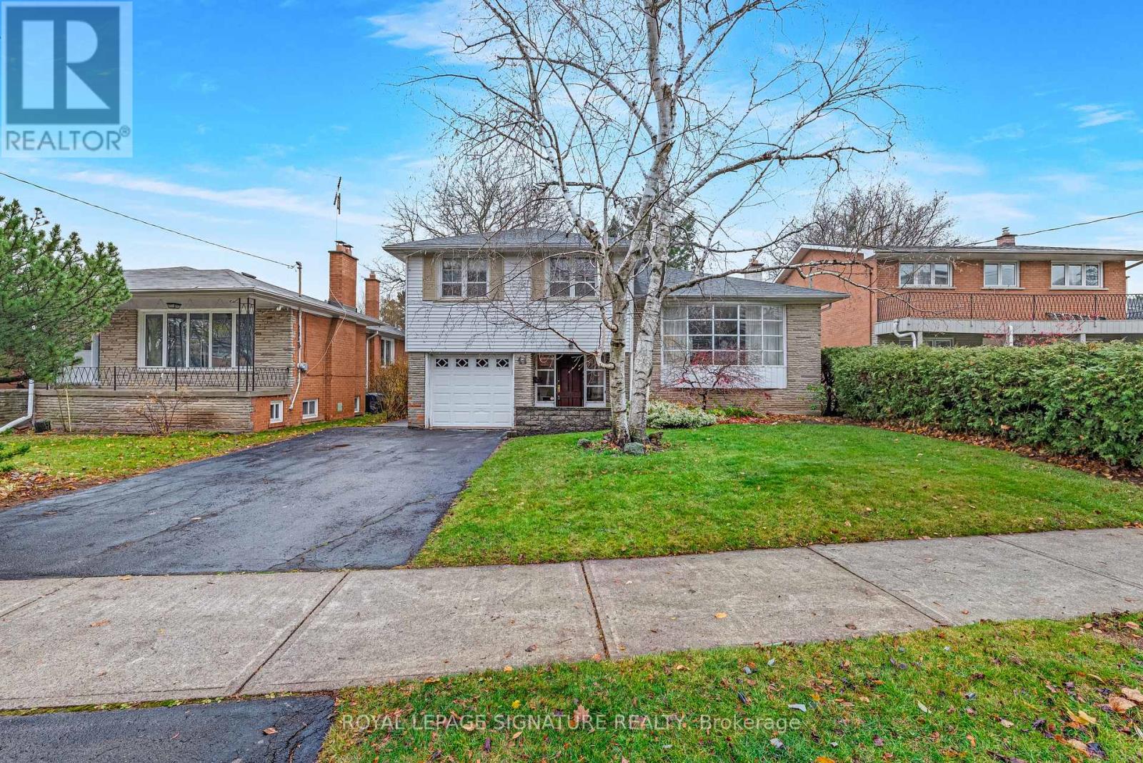 44 Tollerton Avenue, Toronto, Ontario  M2K 2H3 - Photo 3 - C12582492