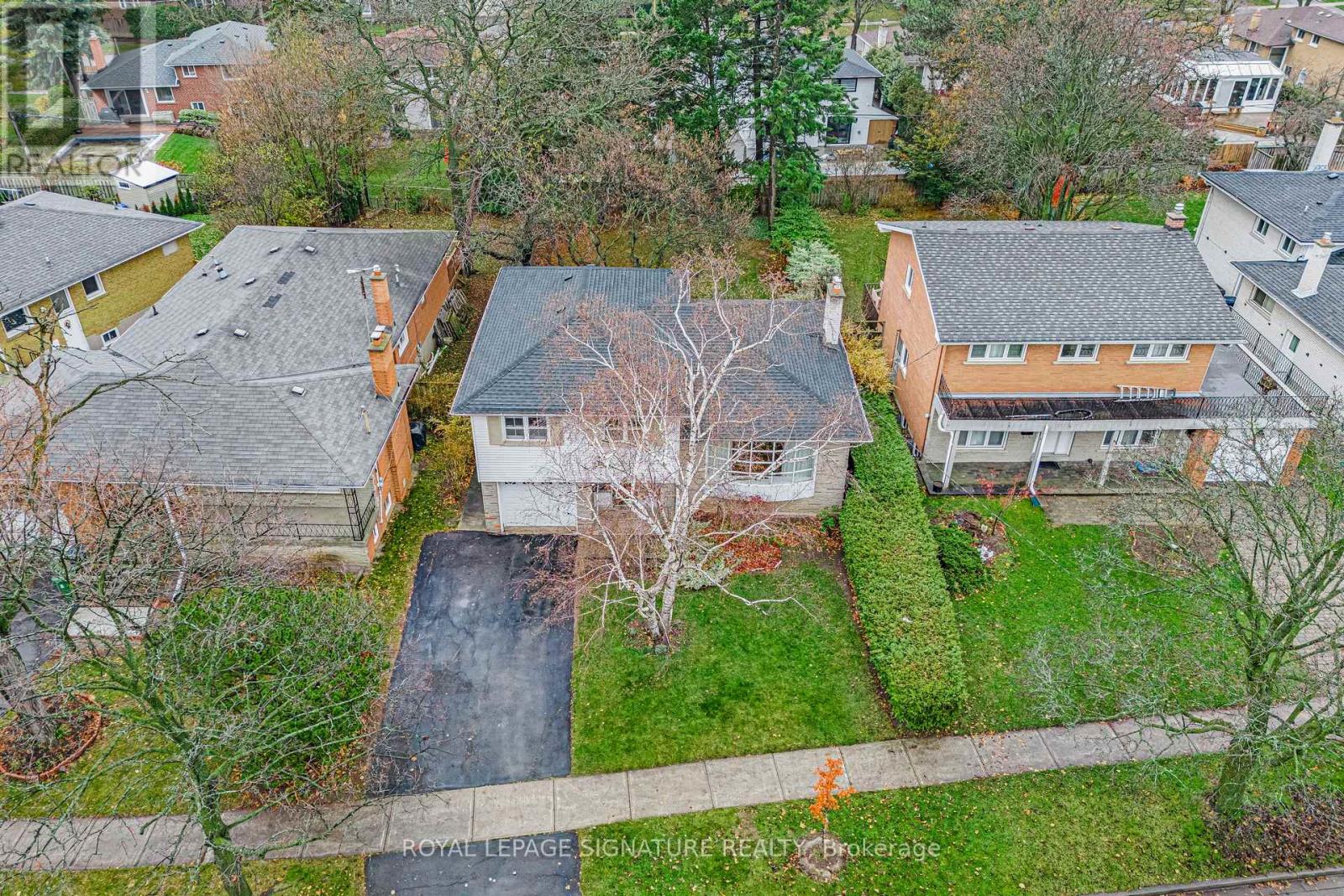 44 Tollerton Avenue, Toronto, Ontario  M2K 2H3 - Photo 5 - C12582492