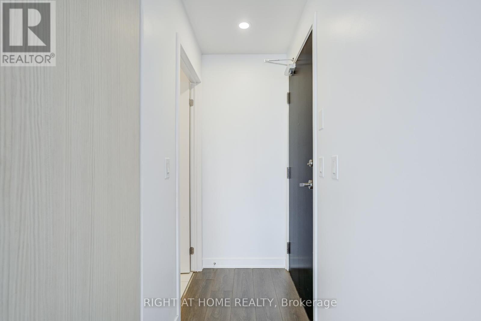 2213 - 55 Regent Park Boulevard, Toronto, Ontario  M5A 0C2 - Photo 4 - C12582506