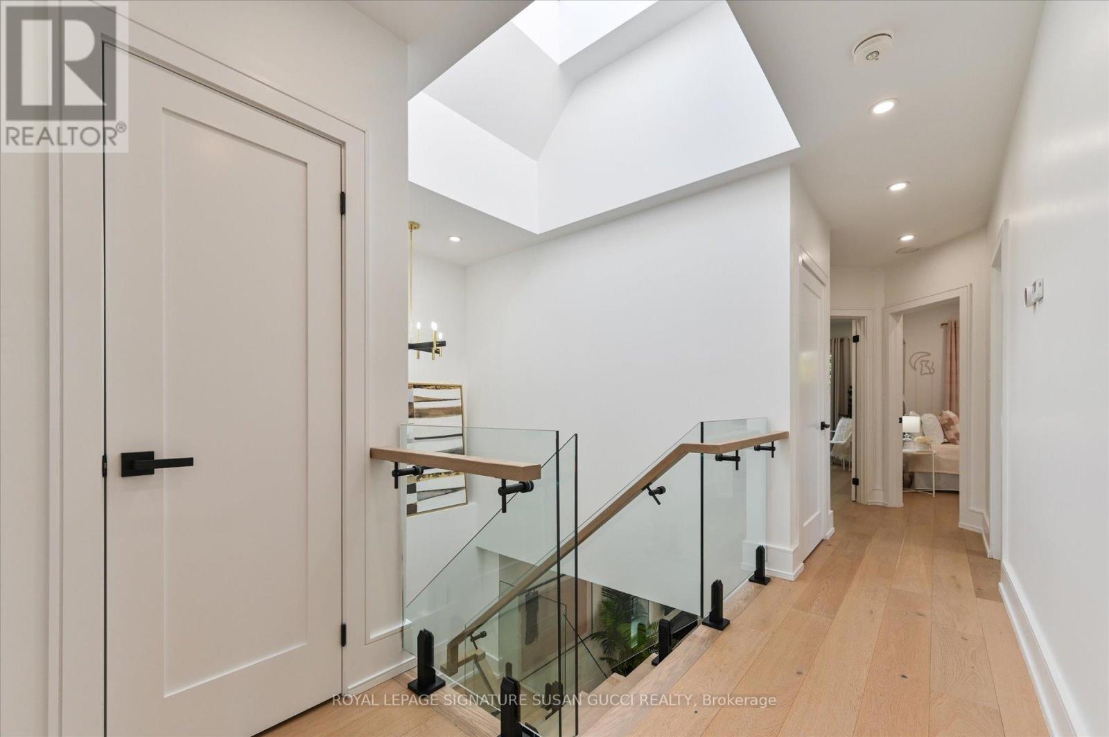 32 Treadway Boulevard, Toronto, Ontario  M4C 2Z7 - Photo 19 - E12582330