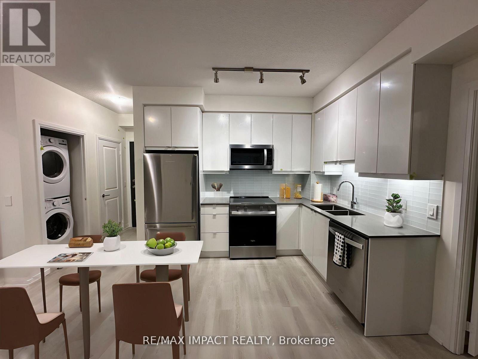 821 - 3270 Sheppard Avenue E, Toronto, Ontario  M1T 3K3 - Photo 6 - E12582372