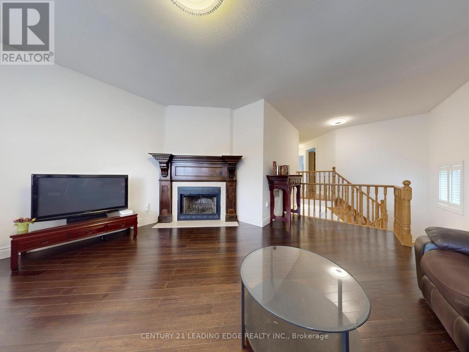 77 Sunbird Boulevard, Georgina, Ontario  L4P 3V8 - Photo 19 - N12582346