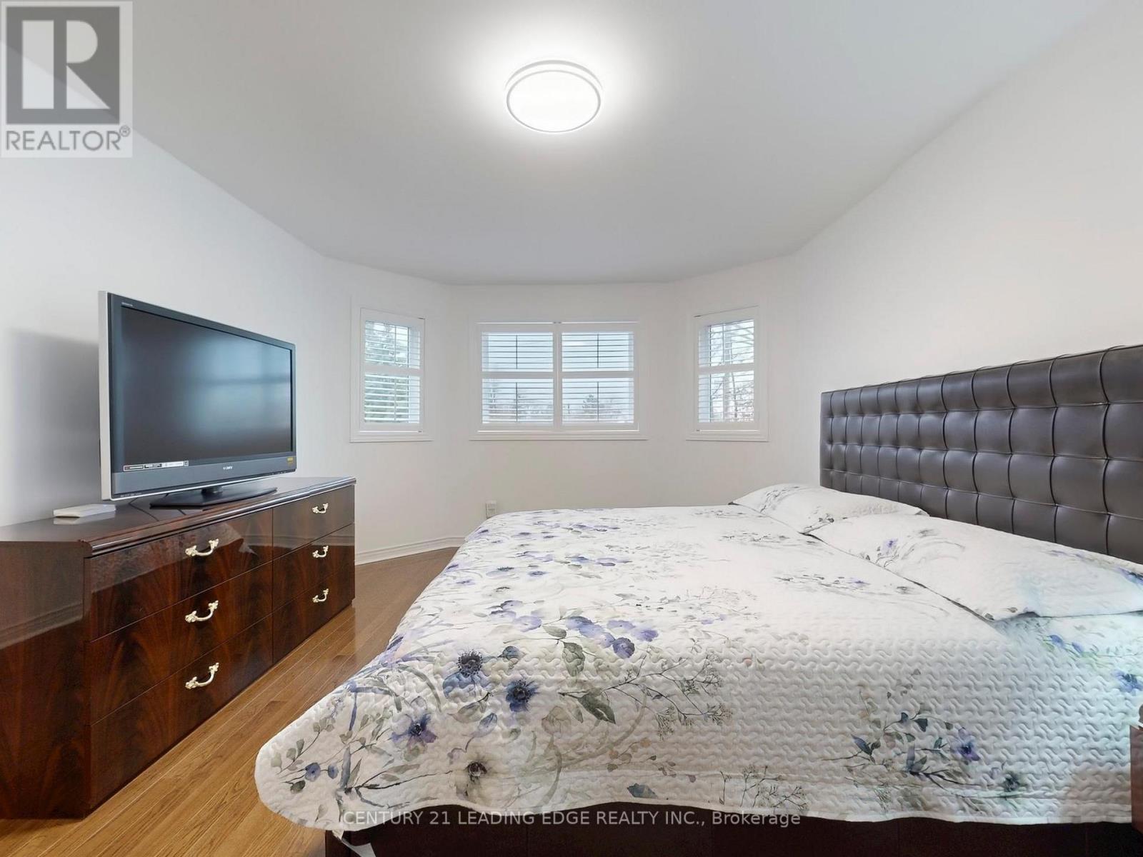 77 Sunbird Boulevard, Georgina, Ontario  L4P 3V8 - Photo 20 - N12582346