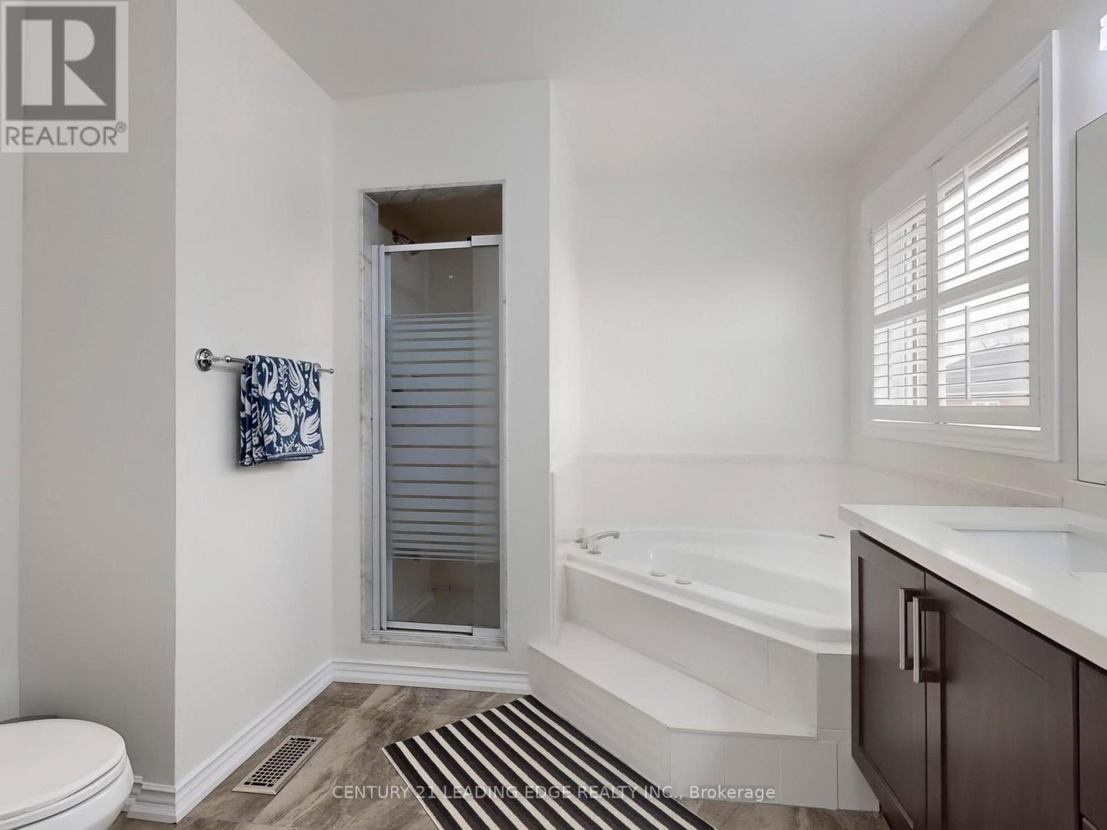 77 Sunbird Boulevard, Georgina, Ontario  L4P 3V8 - Photo 22 - N12582346