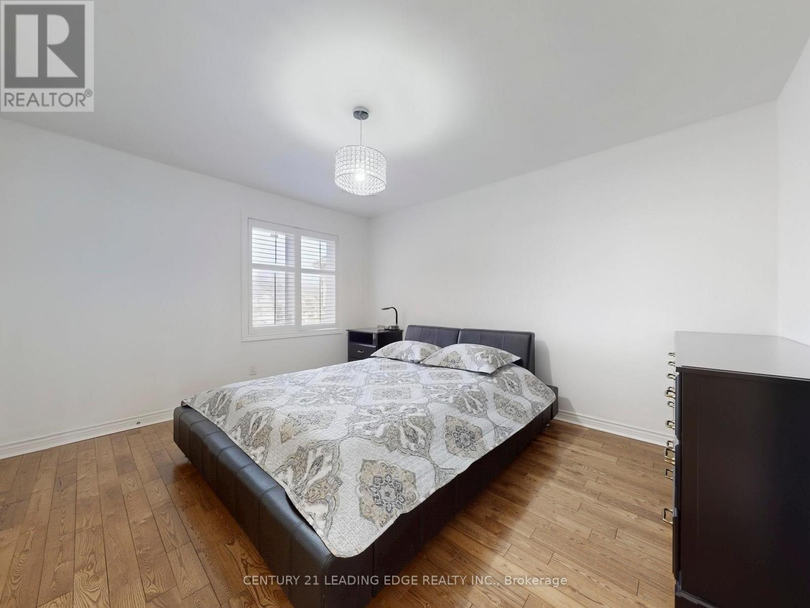 77 Sunbird Boulevard, Georgina, Ontario  L4P 3V8 - Photo 23 - N12582346