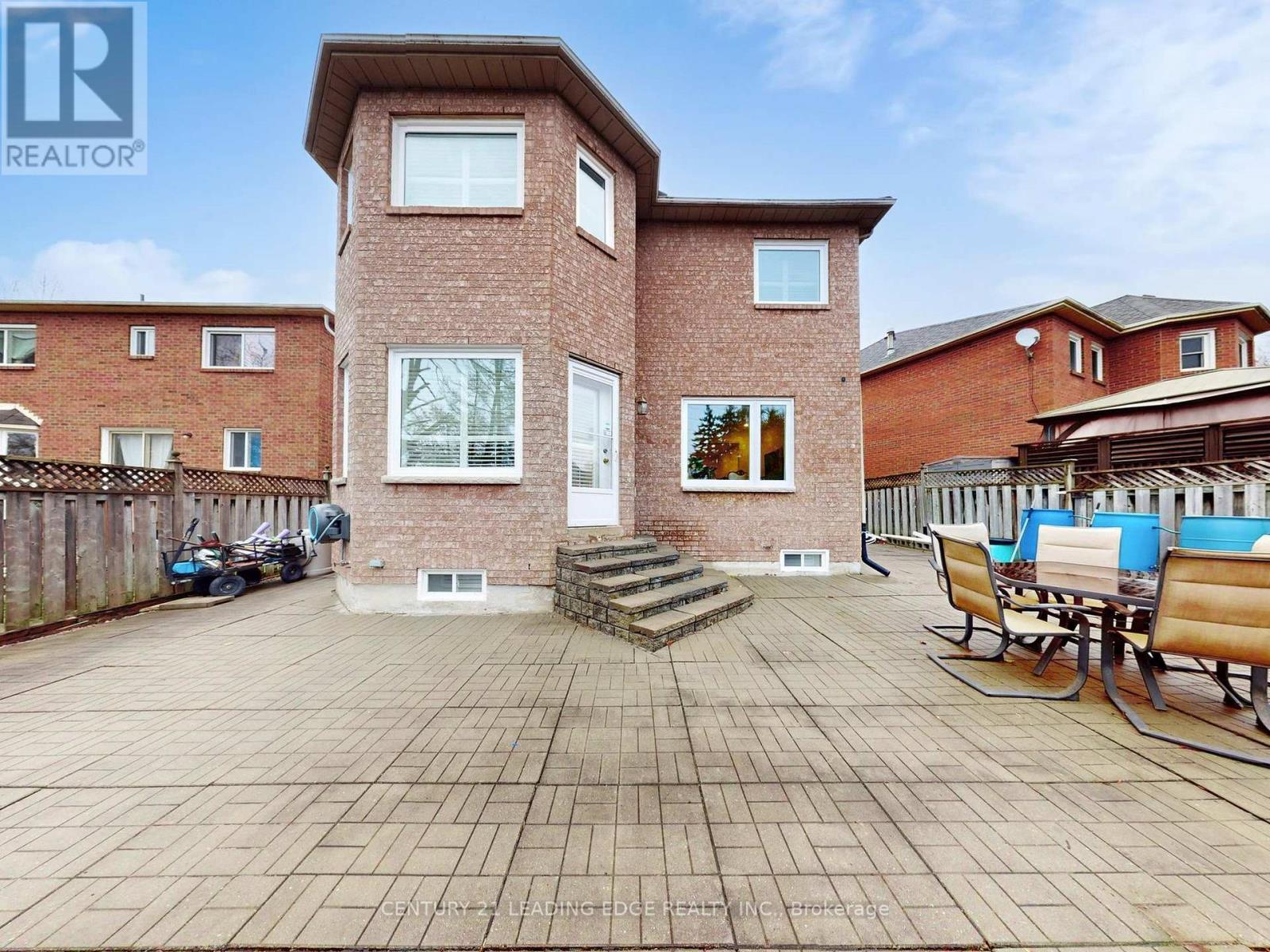 77 Sunbird Boulevard, Georgina, Ontario  L4P 3V8 - Photo 35 - N12582346