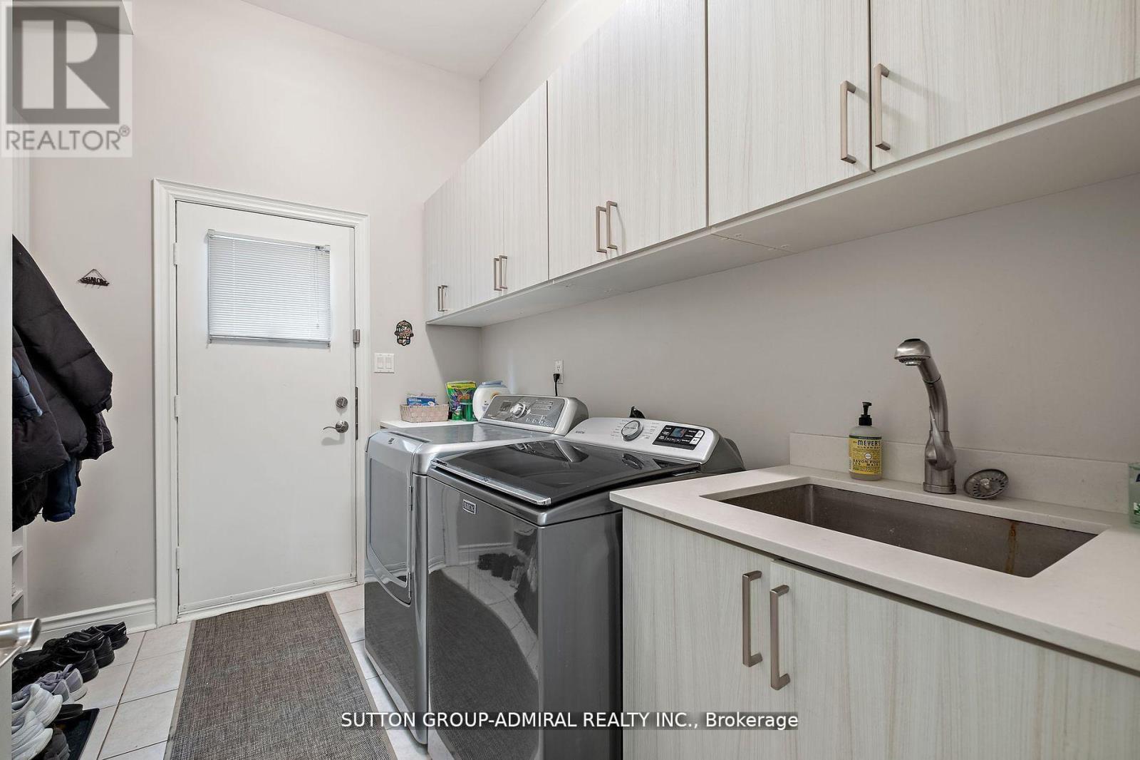 19 Langtry Place, Vaughan, Ontario  L4J 8K8 - Photo 13 - N12582360