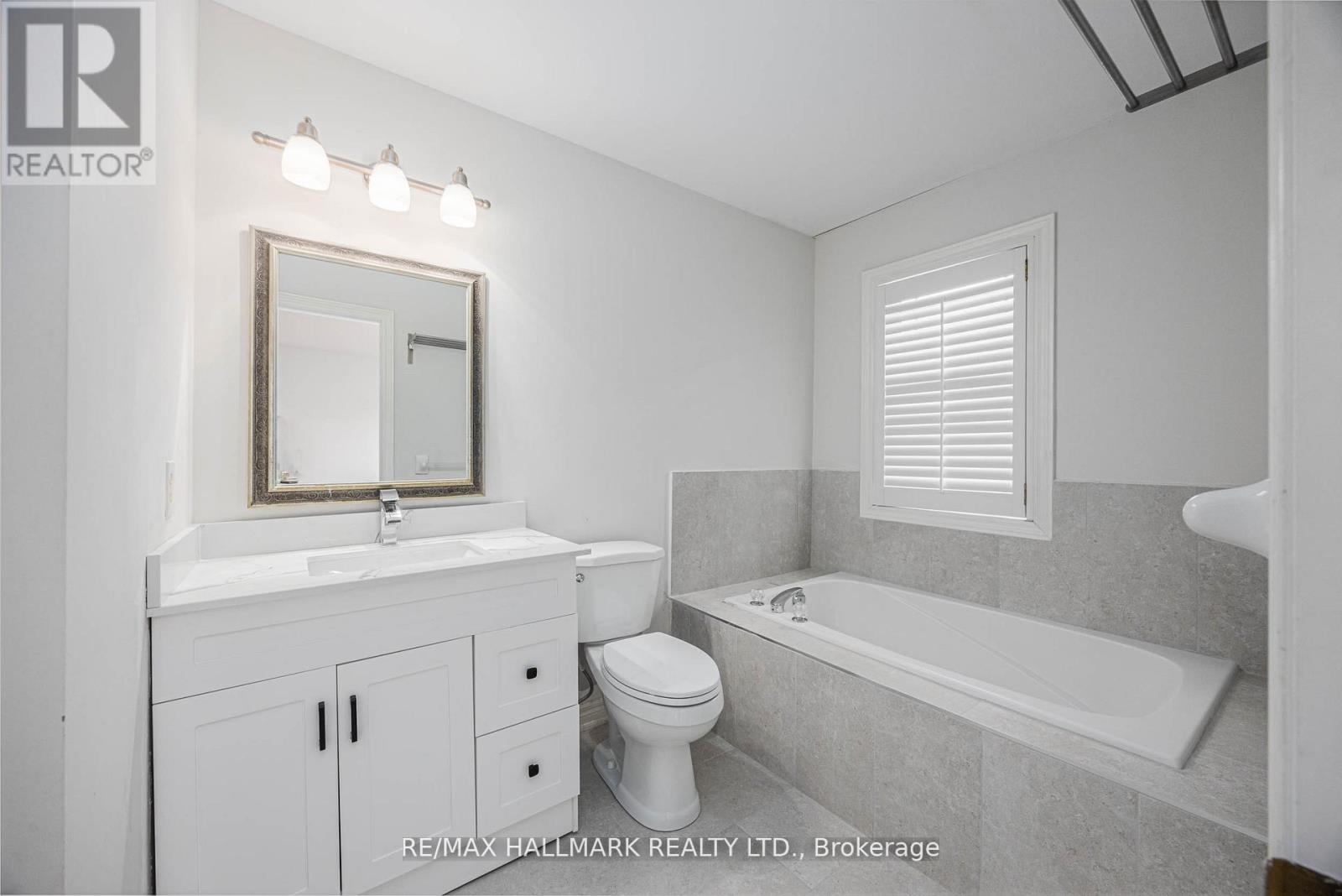 17 Oceanview Street, Richmond Hill, Ontario  L4S 2J9 - Photo 16 - N12582400