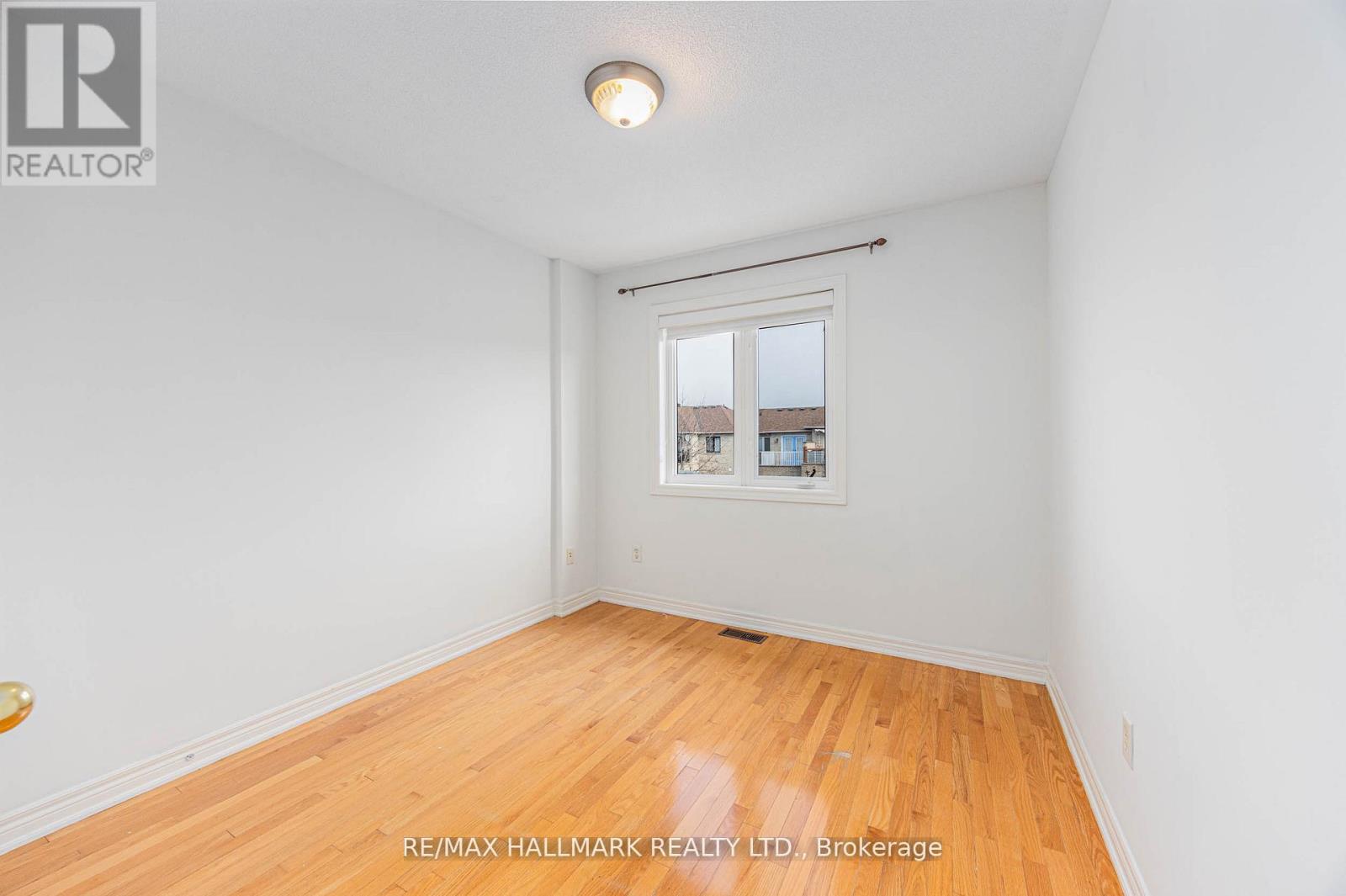 17 Oceanview Street, Richmond Hill, Ontario  L4S 2J9 - Photo 28 - N12582400