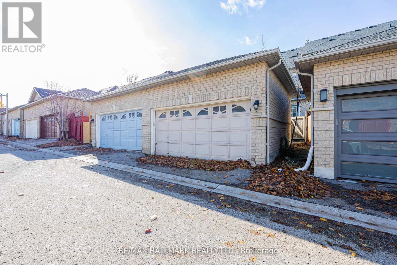 17 Oceanview Street, Richmond Hill, Ontario  L4S 2J9 - Photo 33 - N12582400