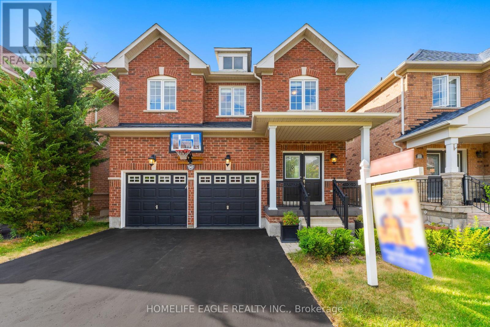 90 BARNWOOD DRIVE, Richmond Hill, Ontario