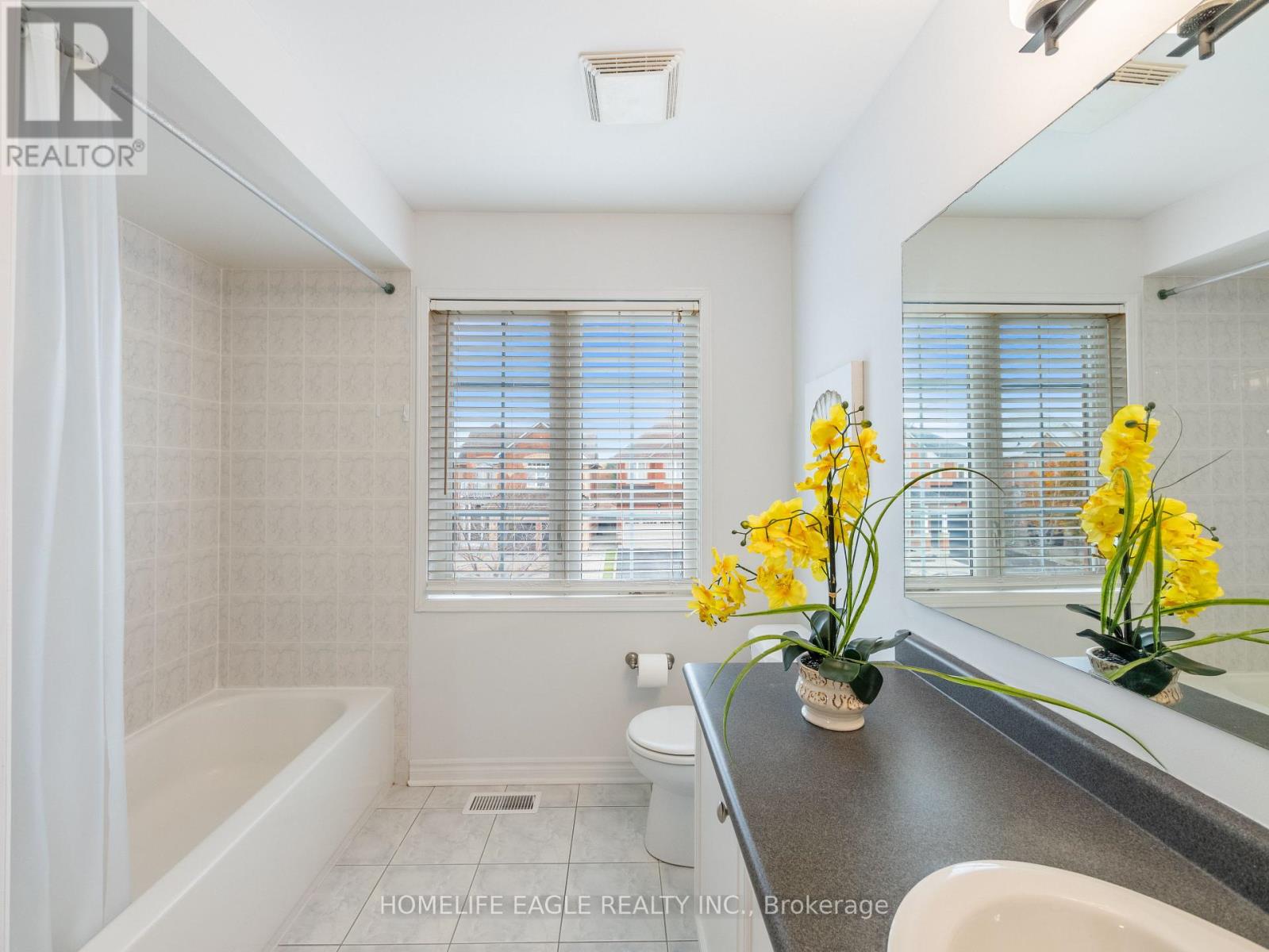 90 Barnwood Drive, Richmond Hill, Ontario  L4E 5A2 - Photo 31 - N12582408