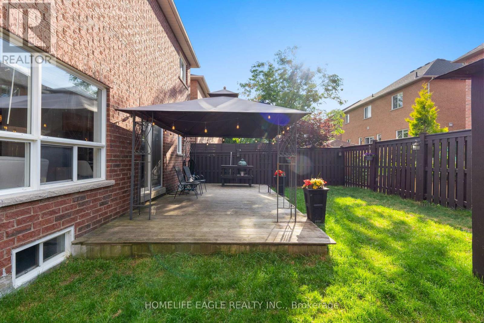 90 Barnwood Drive, Richmond Hill, Ontario  L4E 5A2 - Photo 35 - N12582408