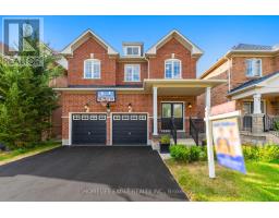 90 BARNWOOD DRIVE, Richmond Hill, Ontario