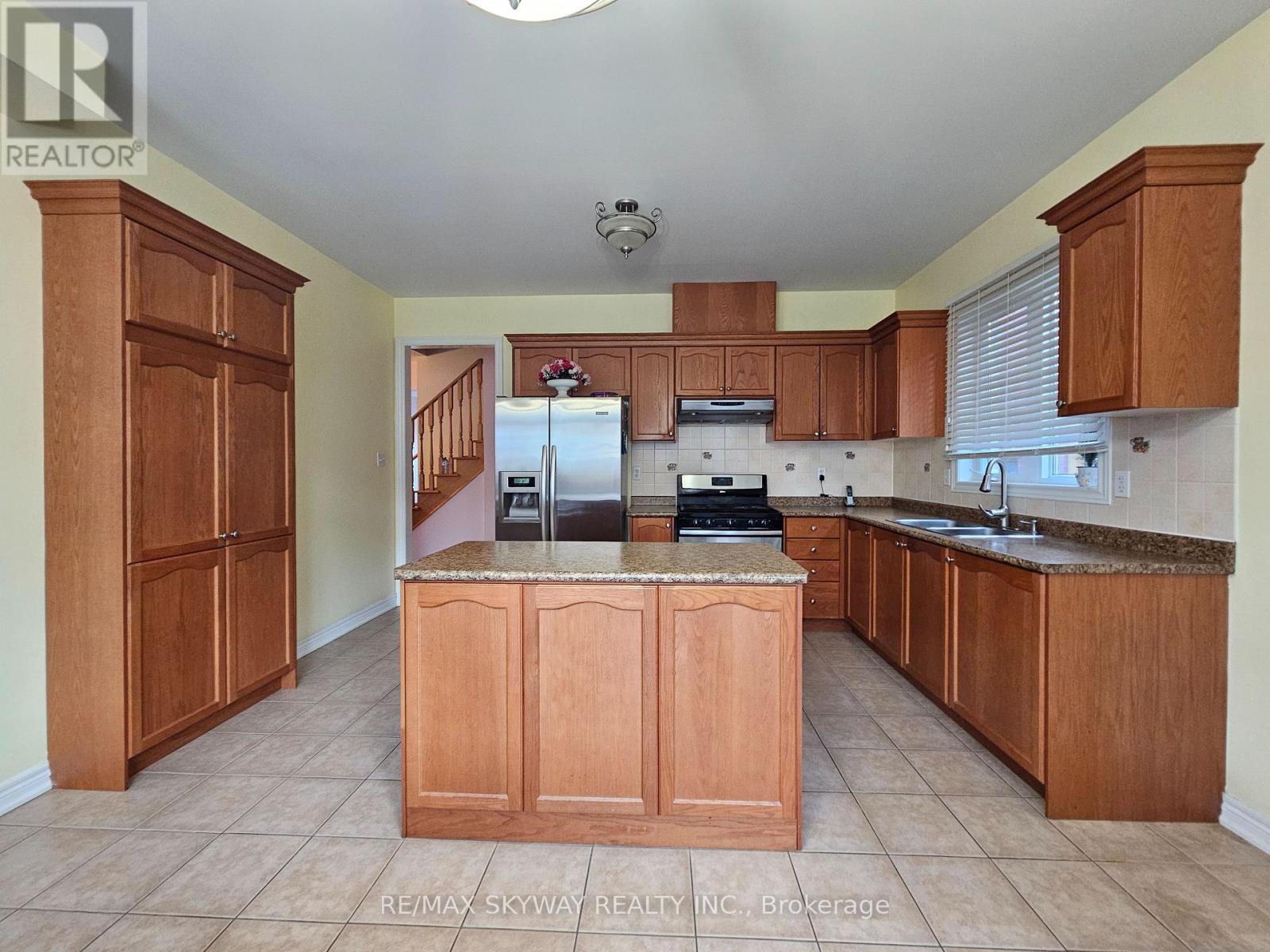 34 Terrance Drive, Markham, Ontario  L6B 0M2 - Photo 14 - N12582516