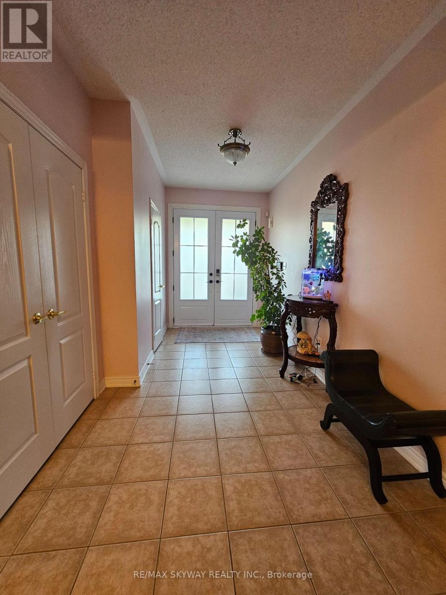 34 Terrance Drive, Markham, Ontario  L6B 0M2 - Photo 15 - N12582516