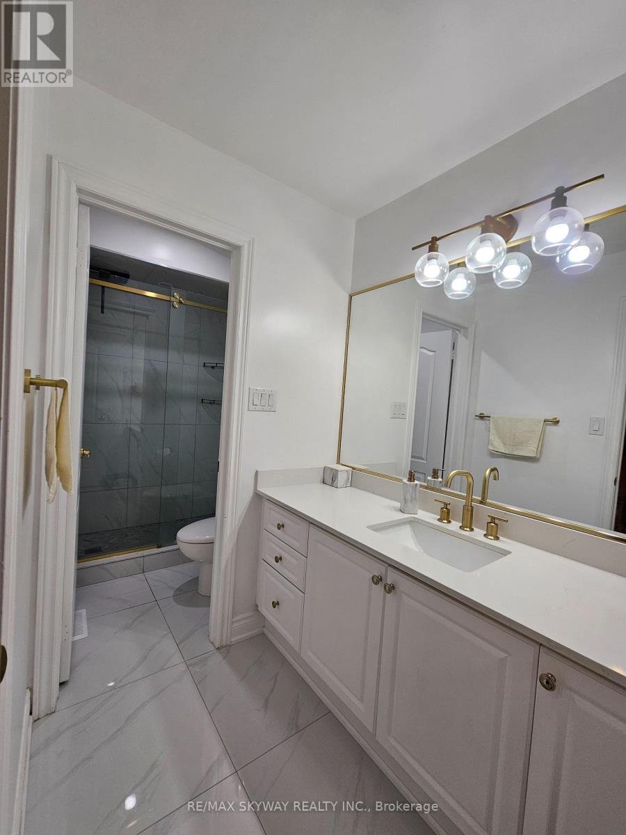 34 Terrance Drive, Markham, Ontario  L6B 0M2 - Photo 19 - N12582516