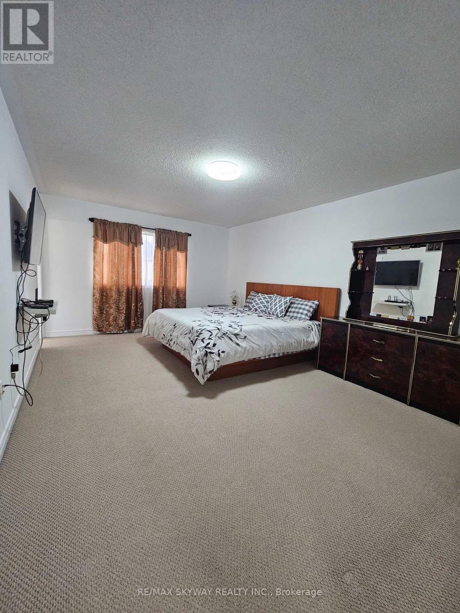 34 Terrance Drive, Markham, Ontario  L6B 0M2 - Photo 21 - N12582516