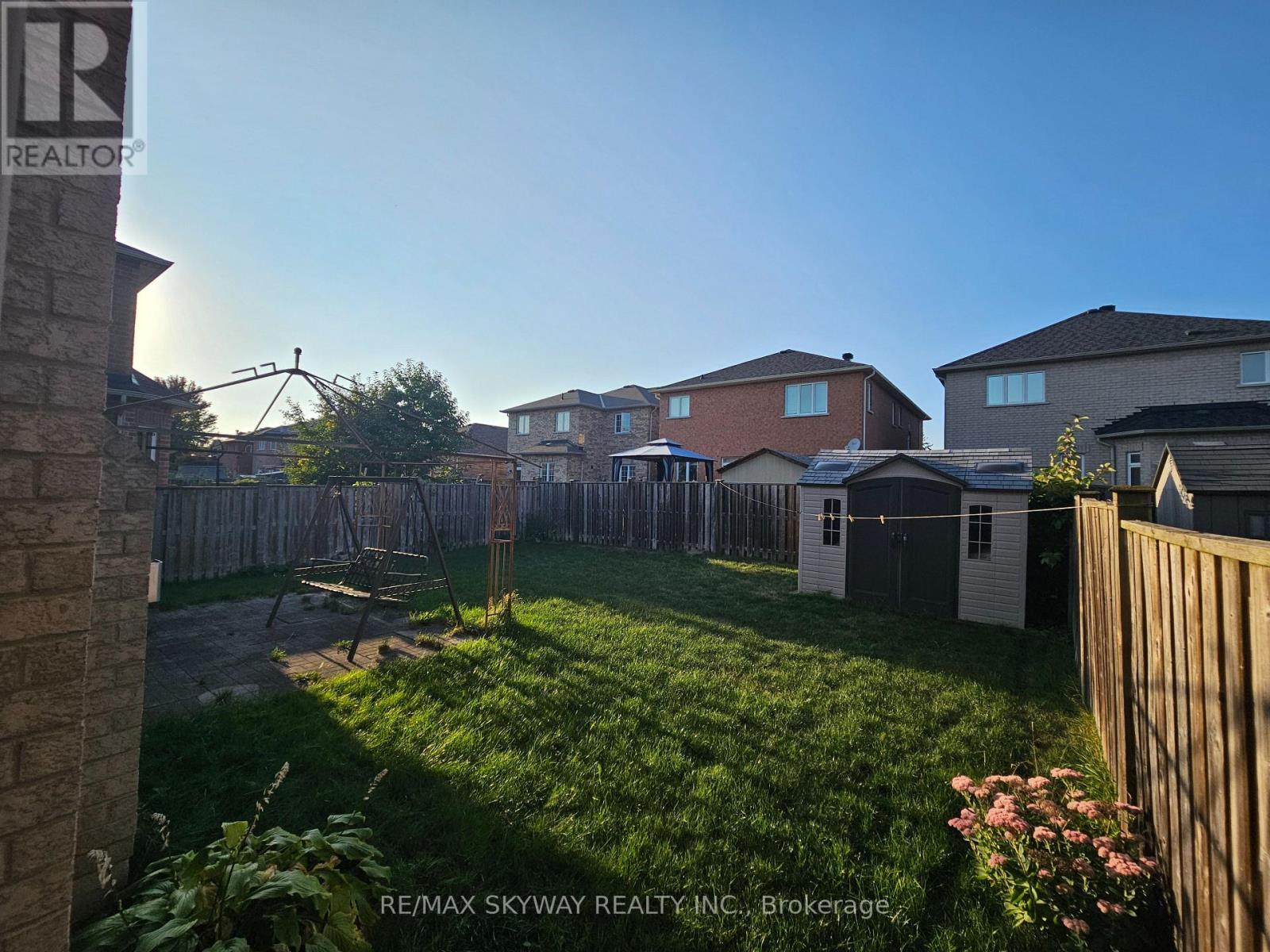 34 Terrance Drive, Markham, Ontario  L6B 0M2 - Photo 6 - N12582516