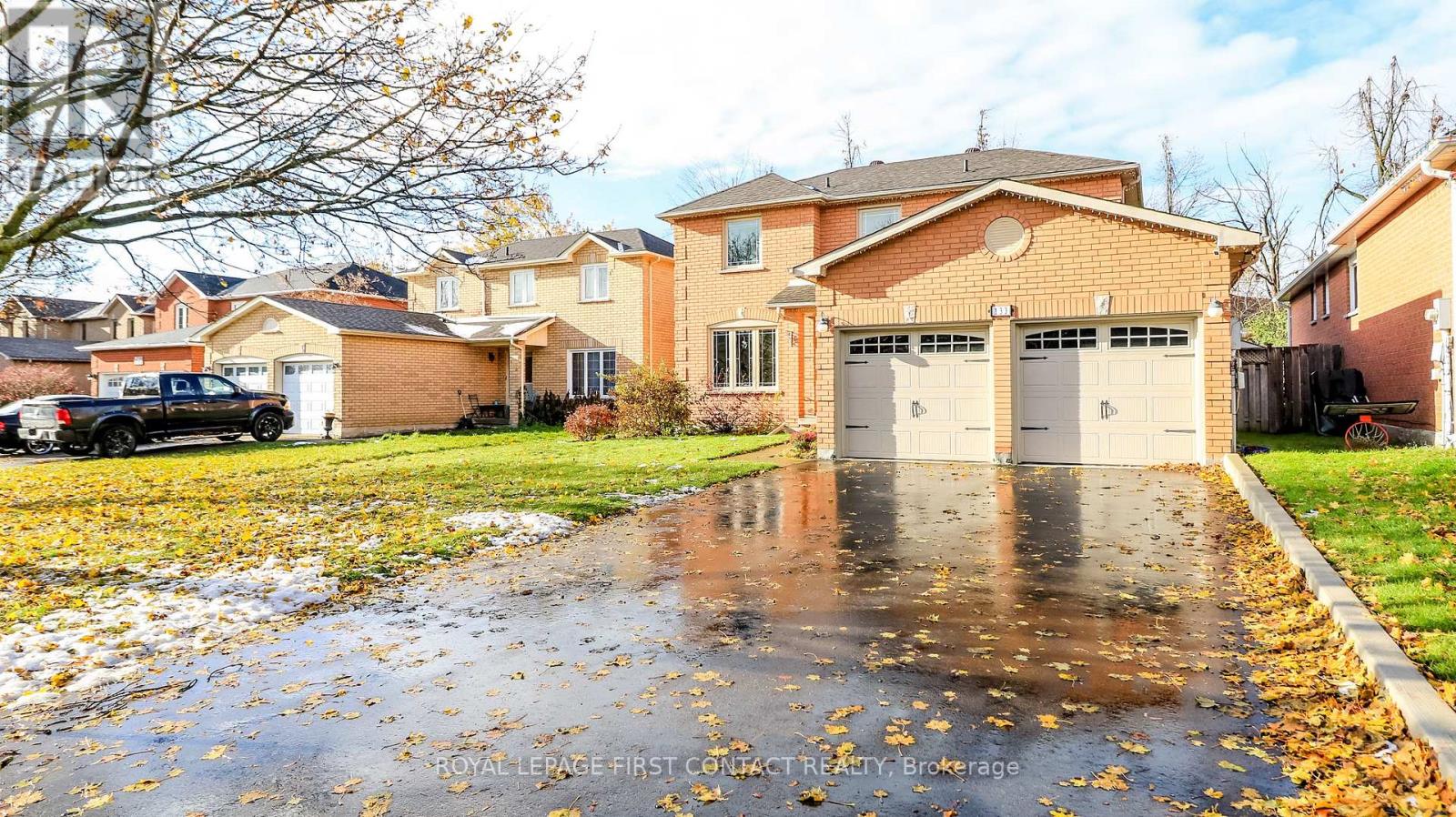 133 Brown Street, Barrie, Ontario  L4N 7V7 - Photo 2 - S12582398