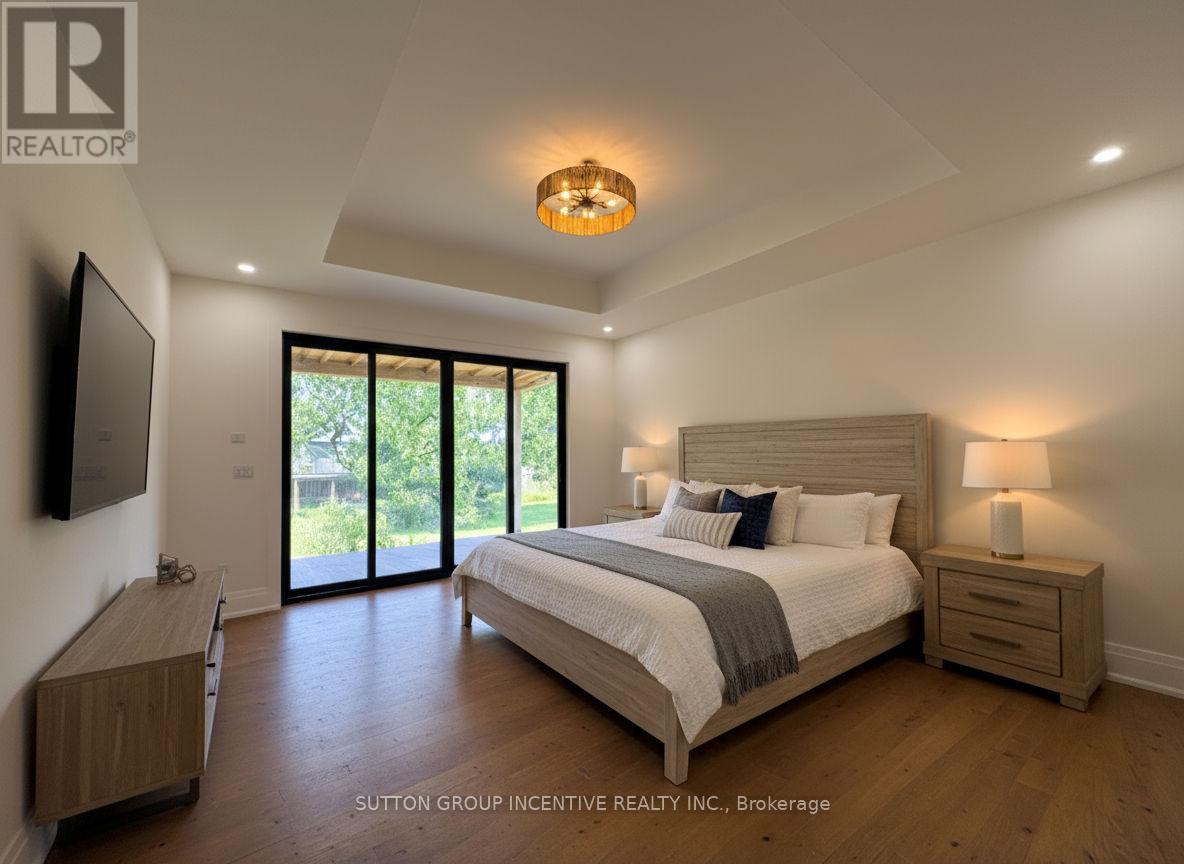 5 Jean Miller Court, Springwater, Ontario  L9X 2B1 - Photo 11 - S12582404