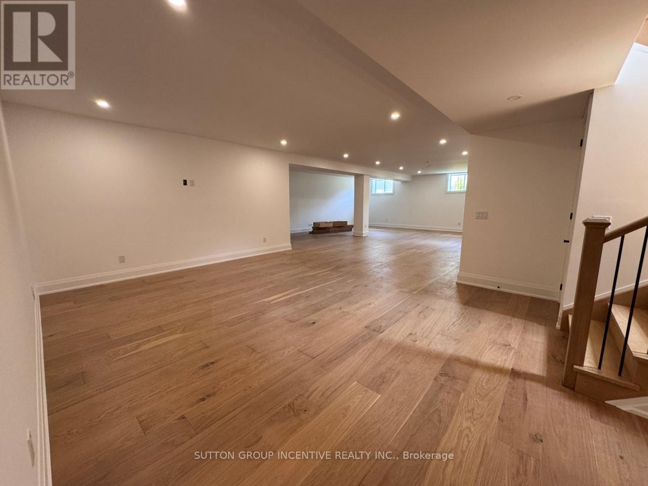 5 Jean Miller Court, Springwater, Ontario  L9X 2B1 - Photo 19 - S12582404