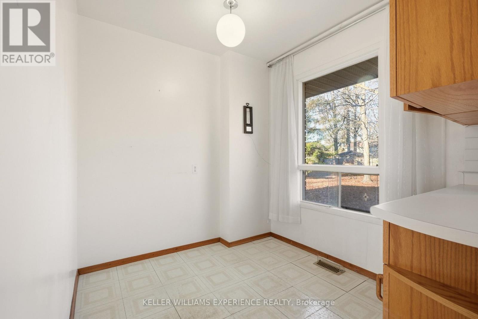 48 Cundles Road E, Barrie, Ontario  L4M 2Z7 - Photo 16 - S12582466