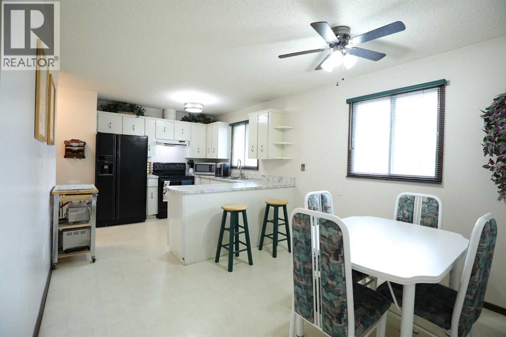 143 Barrett Drive, Red Deer, Alberta  T4R 1H3 - Photo 4 - A2267531